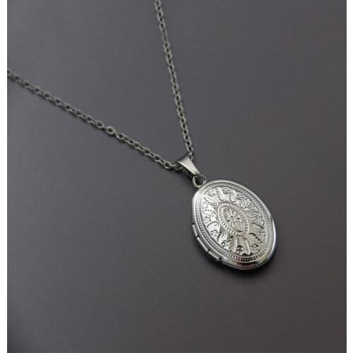 1pc Oval Sun Flower Photo Frame Pendant Necklace Golden Charms Floating Locket Necklaces Women Men Fashion Memorial Jewelry
