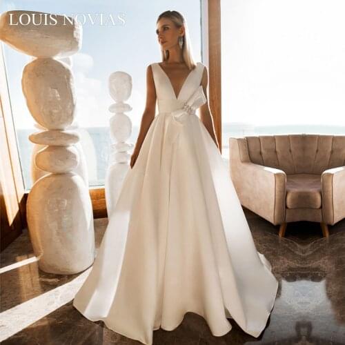 Louis Novias V-neck Butterfly Wedding Dress High Quality Sleeveless Empire Matte Satin Brushed Train Skirt For Wedding Party