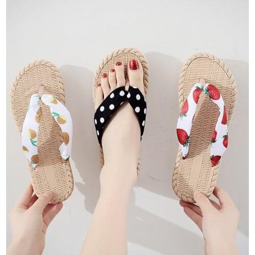 Miaoguan Womens Flip-flops Seaside Holiday Non-slip fashion Slipper Woman Flat-bottomed Summer Flower Beach Flat Shoes Women