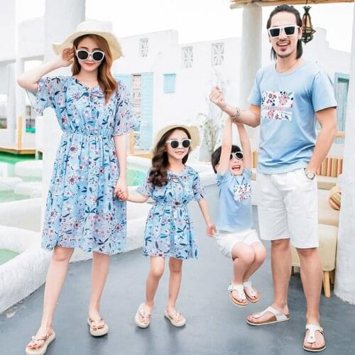 Family Look Dad and Son T-shirt &Shorts Holiday Matching Couple Clothes Summer Family Matching Outfits Mother Daughter Dresses