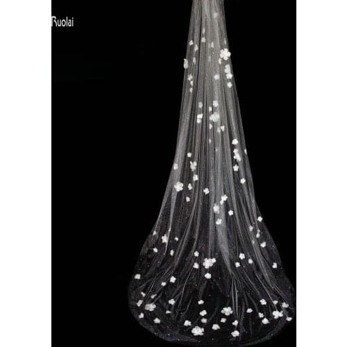 2017 New Charming Vintage Bridal Veil Elegant Veils Wedding Accesories Long White Ivory Lace Cathedral Veil With FLOWER