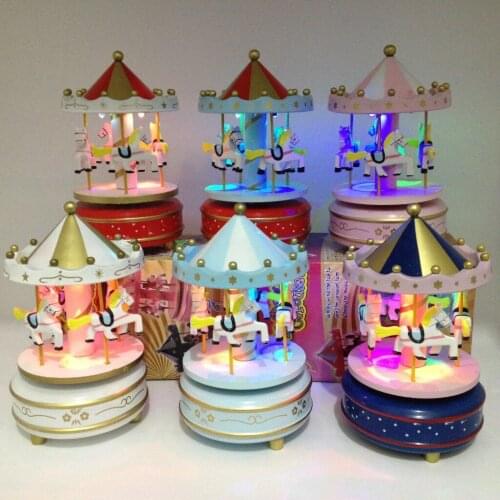 The new lamp merry-go-round music box Music box travel wedding gifts home furnishing articles creative gift