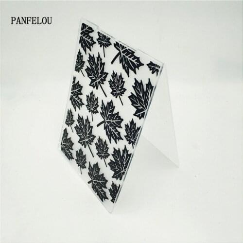 HOT plastic Maple leaf craft card making paper card album wedding decoration clip Embossing folders