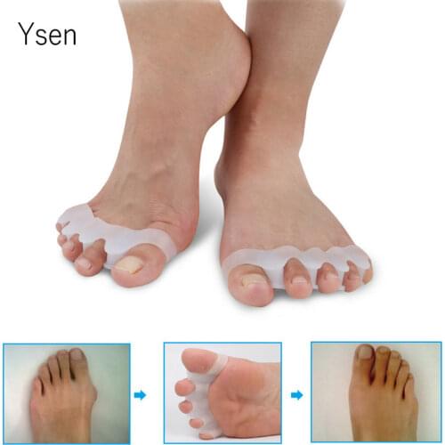 4 Holes Silicone Pedicure Foot Care Pedicure Tool for Legs Finger Toe Separator Divider Thumb Bunion Hallux Valgus Protector
