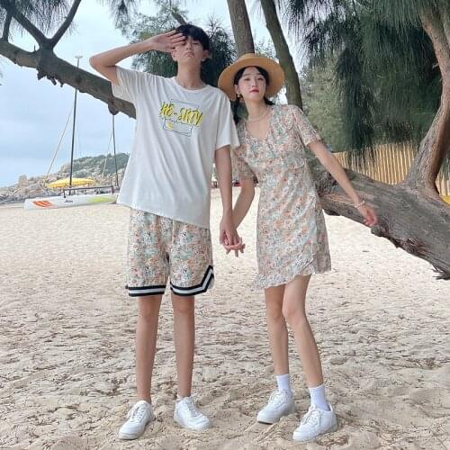 【 2222】Couples wear new small floral women skirts and men T-shirts beach vacation style suit couples clothes couples clothing