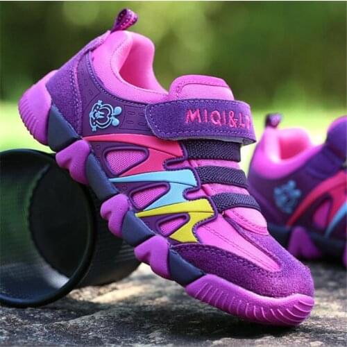 Childrens sports shoes 2021 popular autumn students' Shoes Boys' soft soled anti slip sports shoes girls' real leather shoes