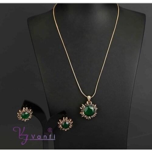 Vintage Party Antique Gold Color Costume Jewelry Sets Green Rhinestone Earrings Necklace Ring Jewelry Sets