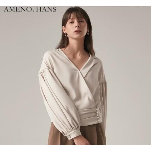 Unique design V neck girls pearl holiday shirts tops elegant women blouse