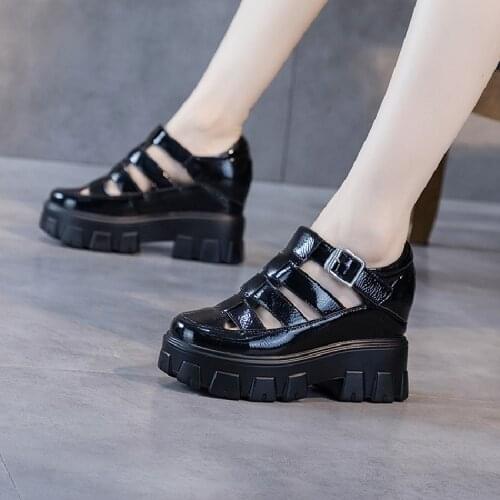 Summer New British Style Fashion Height Increasing Wedges Platform Cut Out Buckle Belt Genuine Leather Women Casual Sandals 2021