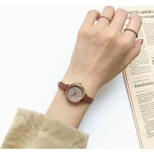 Retro Braun Frauen Uhren Qualitaten Kleine Damen Armbanduhren Vintage Leder Armband Uhr 2019 Mode Marke Weiblichen Uhr