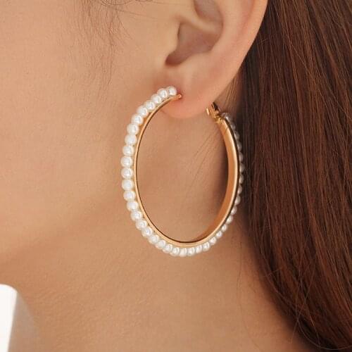 Hot Sale Oversize Imitation Pearl Hoop Earrings for Women Unique Twisted Big Earrings Circle Earring Brinco Statement Jewelry
