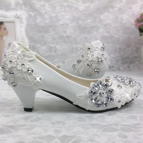 Bride Wedding Bridesmaid Dress Take a Wedding Dress Womans Single Shoe Crystal Red Water Drill White toast