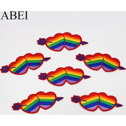 5pcs/lot Embroidered Love Patches Iron on Heart-shaped Fabric Stickers DIY Handmade Patchwork Sewing Craft Clothes Appliqued