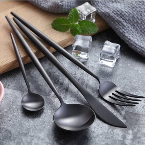 Hot Sale 24pcs Black Christmas Cutlery Set Wedding Dinnerware Forks Spoons Knives Scoop Set 18/10 Stainless Steel Silverware Set
