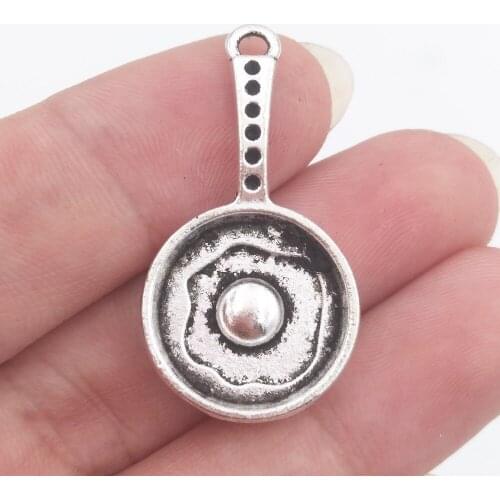 BULK 30 Zinc Alloy Frying Egg Pan Charms Cooking Theme Vintage Silver Plated DIY Crafts Findings 16*31mm 3.6g