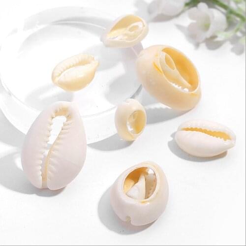 50pcs Natural Sea Shell Conch Charms Pendant for DIY Craft Ornaments Jewelry Making Accessories Wholesale Shell Loose Beads