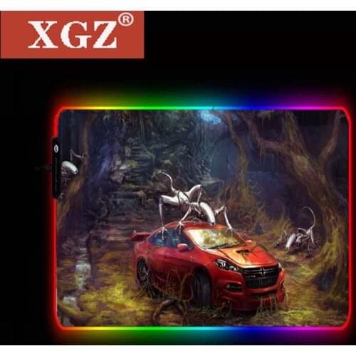 XGZ LED Personality Creative Space Game Small Mouse Pad Player RGB Computer, with Backlit Carpet Non-slip Rubber 250x350mm