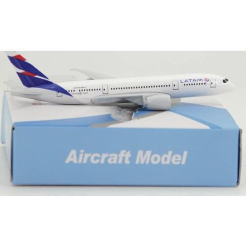 14.8CM 1:400 landing gear airbus Boeing B787 model aircraft Chile LATAM Airlines alloy Aircraft W base plane collectibleToy
