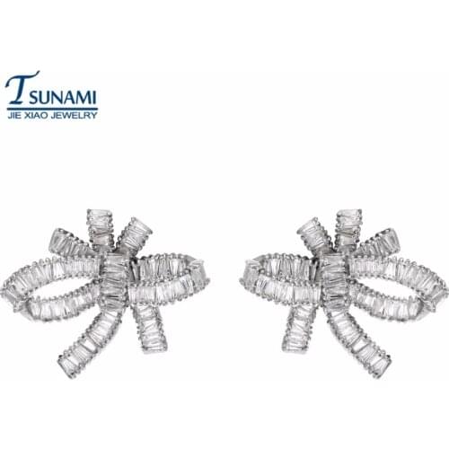 Luxurious and exaggerated bow tassel earrings The exquisite jewelry was designed as a bridal gift for a female wedding ER-084