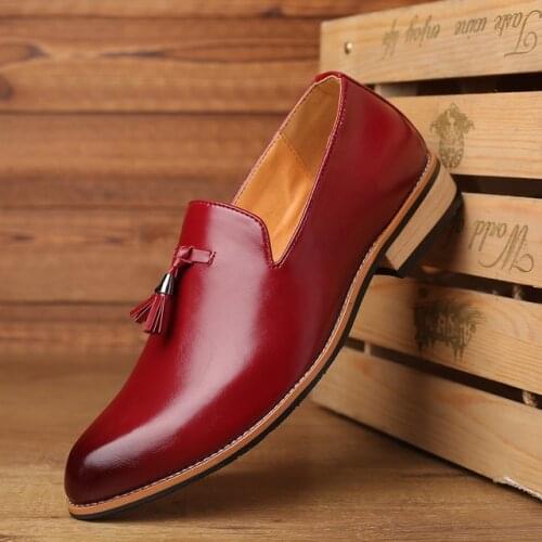 Luxury Brand PU Pointed Toe Business Brogue Shoes Men Dress Casual Soft Rubber Shoes Breathable Wedding Shoes Zapatos Hombre