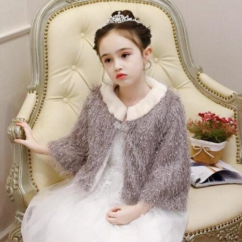 Top grade Girls Cape Long Sleeves Wedding Cloaks Faux Fur Jacket For Winter Kids Flower Girl Children Outerwear & Coats
