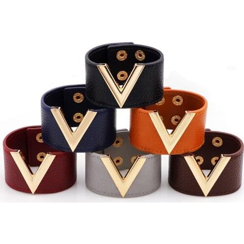 Fashion Europe Big Leather Bracelet Simple OL V Word Wide Bracelet for Women New Hand Punk Jewelry Accessories Gifts