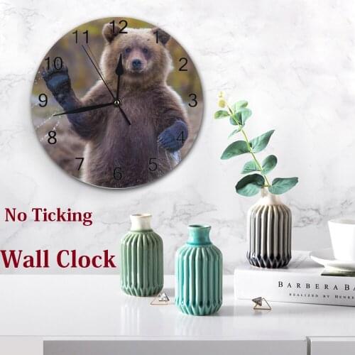 Bear Animal Round Wall-Clock Decorative Numeral Digital Dial Mute Silent Non-Ticking Battery Operated Clocks Home Kitchen Clocks
