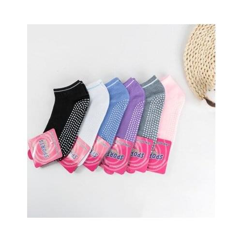 10 pairs Yoga Socks Anti slip Silicone Gym Pilates Ballet Socks Fitness Sport Socks Women Cotton Breathable Elasticity Free Size