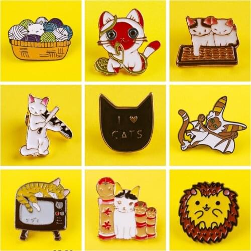 Cute Animal Cartoon Cat Brooch Pin Badge On Clothes Pin Brooch On Lapel Jackets Sweater Enamel Pins Women Children Gift Badges