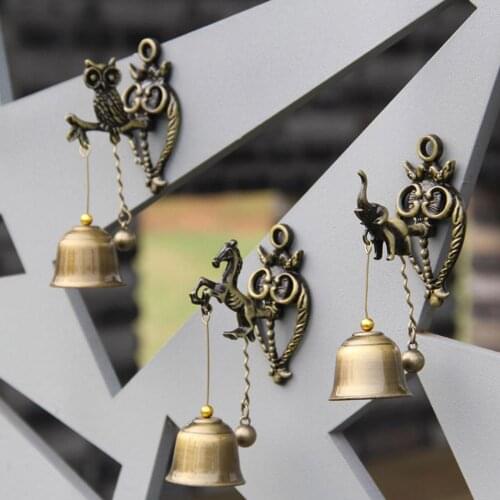 Retro Metal Bell Windchime Animal Wind Chime Door Bells Wall Hanging Ornament for Outdoor Garden Home Decoration