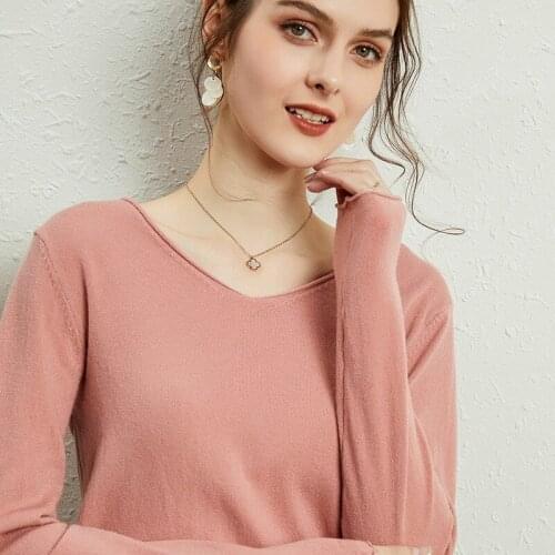 Black Sweater Womens Loose 2020 New Korean Version The Bottom Shirt with Spring Autumn Winter Long Sleeve Top V Collar Pullove