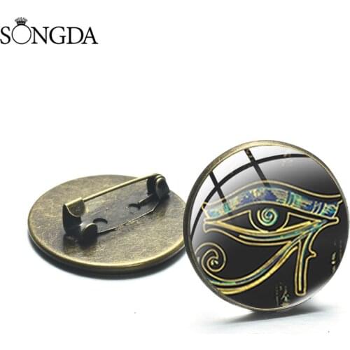Vintage Ancient Egypt Eye of Horus Brooch Art Photo Glass Cabochon Lapel Pin Resin Badge Jewelry Accessories for Women Men Gifts