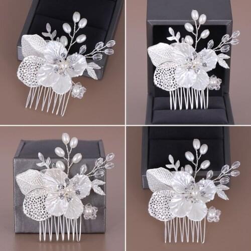 Wholesale Simple Artificial Pearl Hair Comb Hand-woven Leaves Flower Headdress Bride Wedding Tiara Jewelry Hairpin