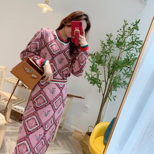 2020 autumn and winter new fashion temperament small fragrance celebrity jacquard crew neck sweater womens skirt suit