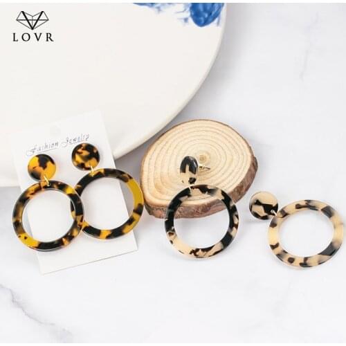 LOVR Acrylic Leopard Print Round Statement Drop Earrings for Women 2019 Modern Womens Fashion Vintage Dangle Earring Jewelry
