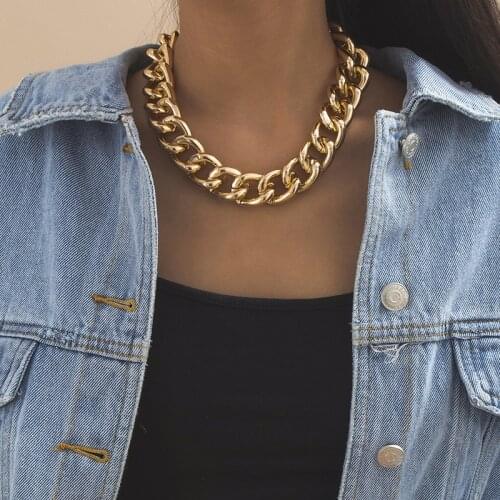 New Fashion Creative Simple Multi-Element Clavicle Necklace Lady Necklace High Quality Cuban Necklace Retro Party Jewelry 2021