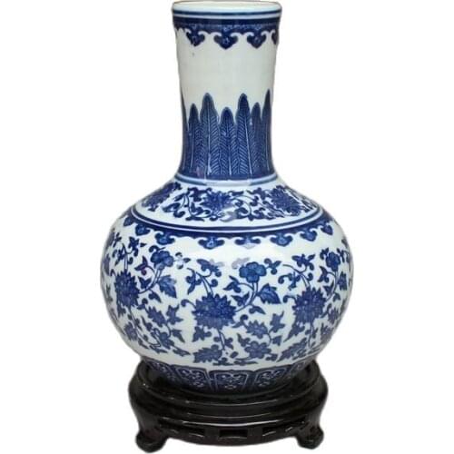 Chinese Ancient Kiln Porcelain Vase With Blue And White Porcelain Vase