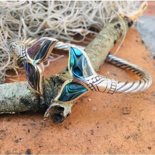 LXMH Abalone Shell and Mermaid Tail Bangle Bracelet Adjustable Open Hand Chain for Women Girls