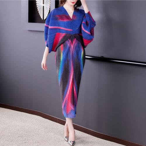SuperAen 2021 New Color Contrast Batwing Sleeve V-Neck Folds A-LINE Casual Mid-Calf Dress for Women