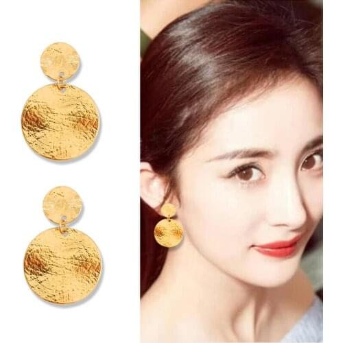 Geometric Ears Clip Earrings Minimalist Hyperbole Big Circle Two Rounds Metal Disc Slice Clip on Earrings Non Pierced Ears Hole