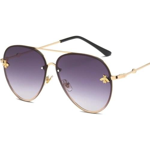 GUANGDU Women's Aviator Sunglasses