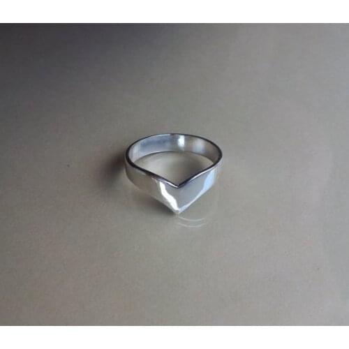 English alphabet initial Wide Band V Ring Chevron V Curved Ring Stacking Wedding Band Simple Geometric Rings jewelry