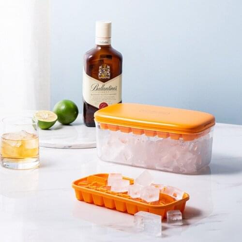 2021 Ice Cube Tray with Lid and Storage Bin Ice Cube Mold For Whiskey Cocktail Beverages Ice Cube Trays Fresh-keeping Sealed Box