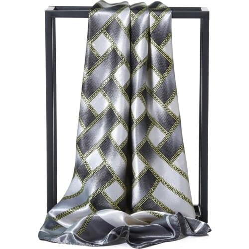 Lady Hair Scarf Big Print Hijab Fashion Silk Square Scarf Female Bandana Luxury Brand Shawls Head Wraps for Women New Summer