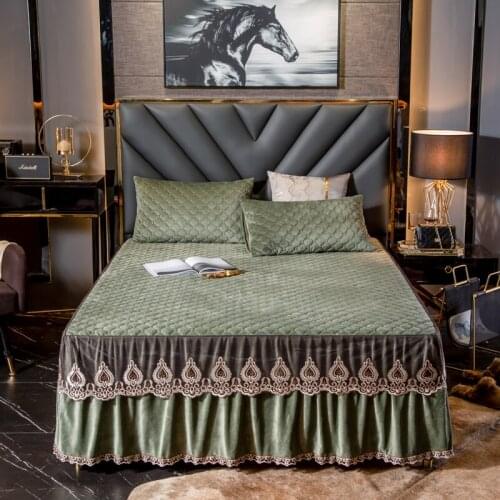 Thickened warm crystal velvet Quilting Bedspread Fitted Sheet Pillowcases 2/3pcs Solid Princess Lace Bedding