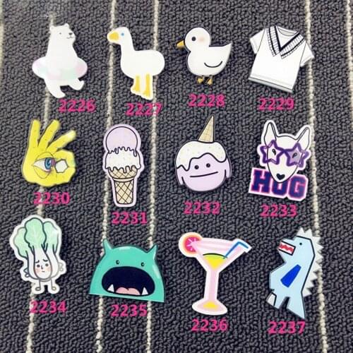 12 Pieces/Lot Acrylic Brooches Pins Badges Cartoon Duck Bear Ice Cream Dog Badges Kawaii Harajuku Label Backpack Jewelry Icons