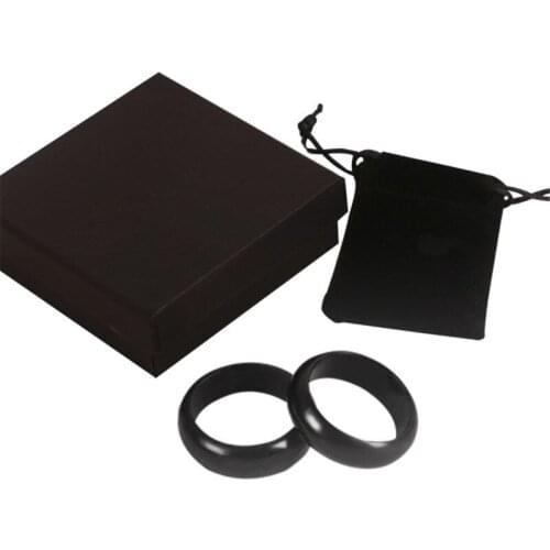 Drop Ship. Ring Magic Tricks Magicians Ring Transfer Jumps From Finger to Finger Magic