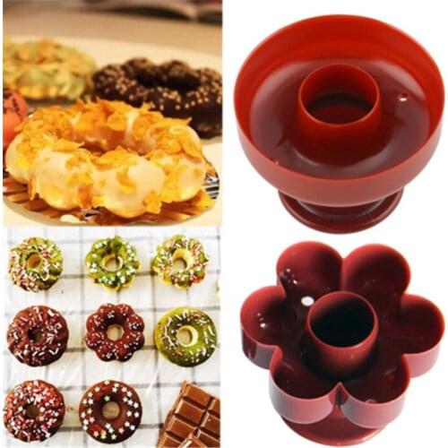 1 PC DIY Tool Donuts Mold Plastic Hollow Cake Bread Model Decorating Cake Bread Dessert Bread Mould