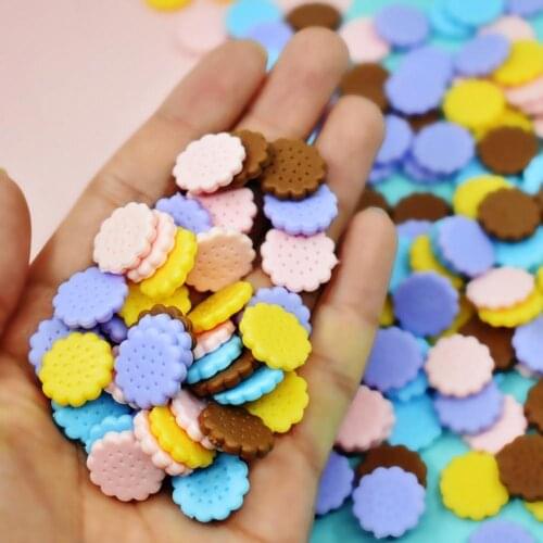 10Pcs Miniature Round Biscuits Model Toy DIY Dollhouse Food Play Decor Kids Gift Miniature Food Simulation Model DIY Crafts