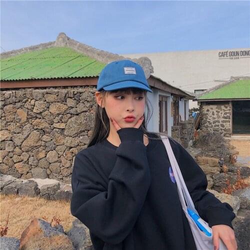 2021 Unisex Spring and Summer Hat Women Short Brim Label Cap Cute Short Brim Baseball Caps for Men and Women Kids Hats Casual